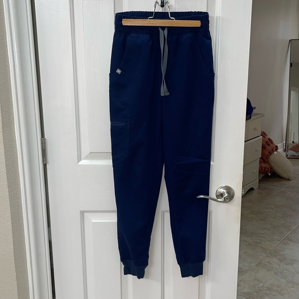 Figs Navy blue jogger scrubs